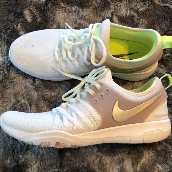 Women’s Nike Free training tennis shoe - Picture 4 of 7